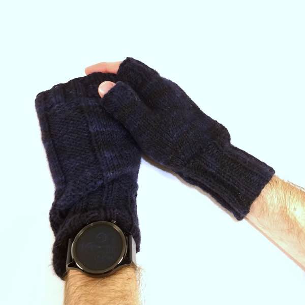 Bowman Lake Mitts photo 3