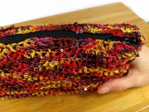 Beaded Holiday Clutch photo 4